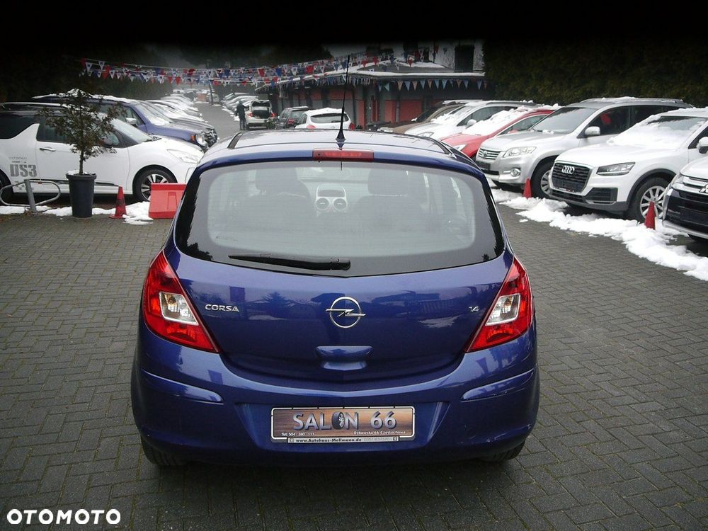 Opel Corsa 1.4 16V Cosmo - 13
