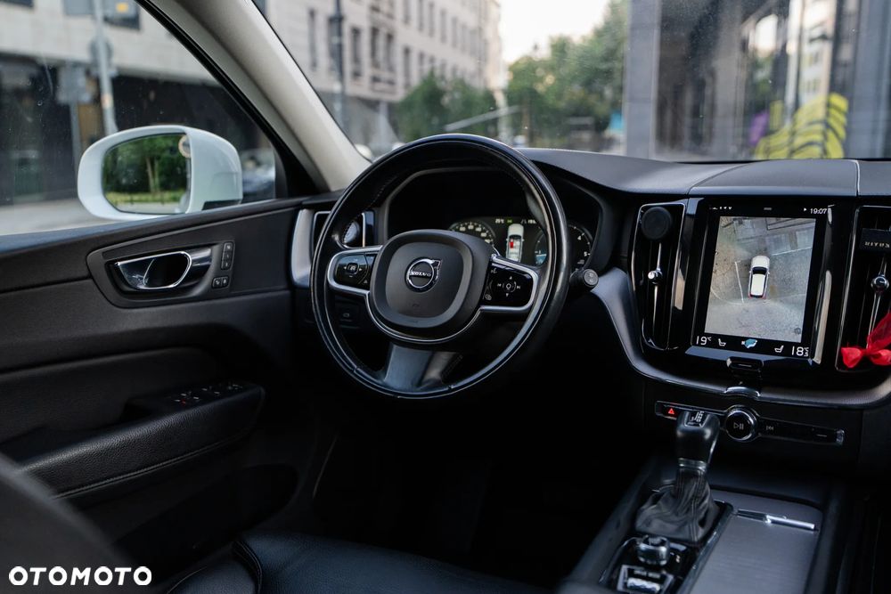 Volvo XC 60 D5 SCR AWD Inscription - 13