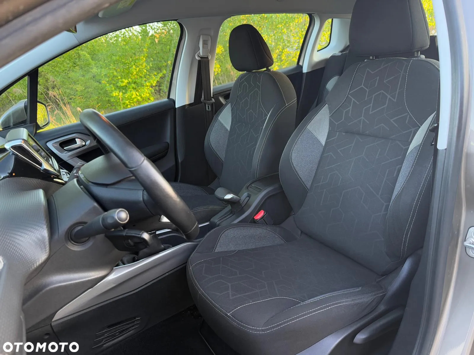 Peugeot 2008 82 VTI Allure - 12