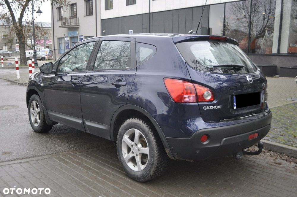 Nissan Qashqai 2.0 dCi 4 x 4 DPF tekna - 4