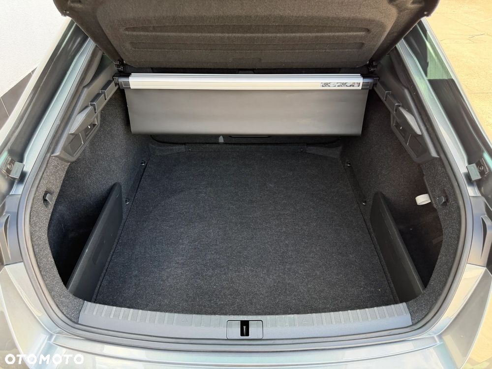 Skoda Octavia 2.0 TSI RS Challenge 245 DSG - 39