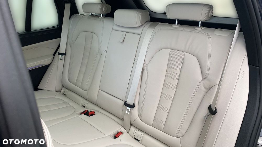 BMW X5 xDrive40d mHEV sport - 11
