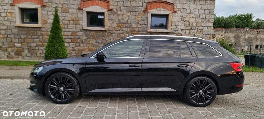 Skoda Superb 2.0 TDI DSG Premium Edition - 17