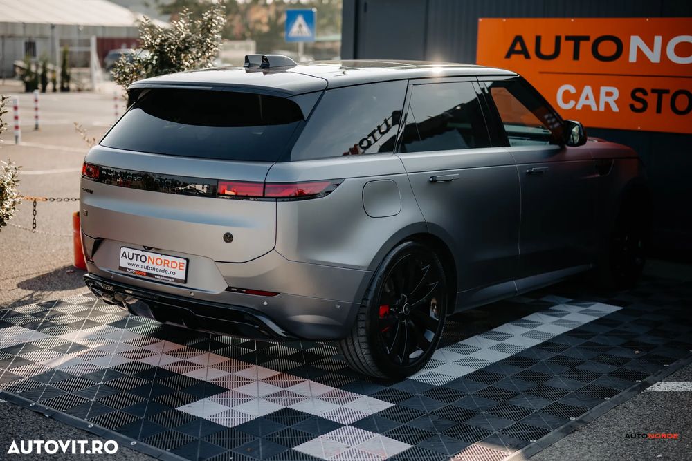 Land Rover Range Rover Sport - 35