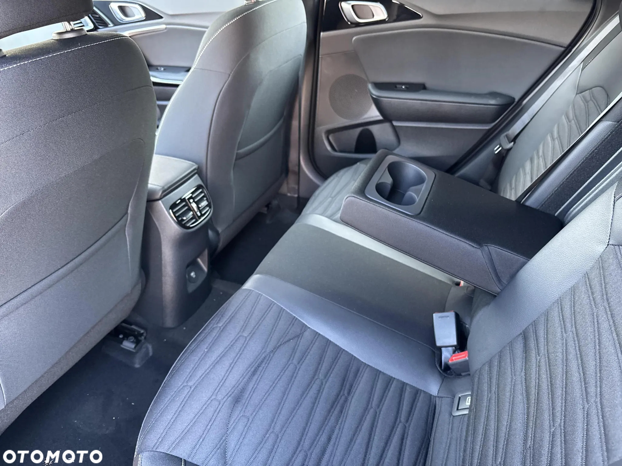Kia ProCeed 1.5 T-GDI GT Line - 29