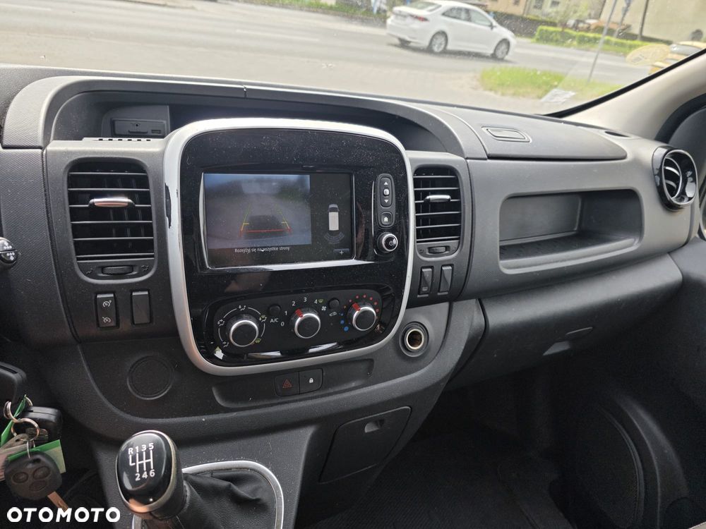 Renault Trafic - 14
