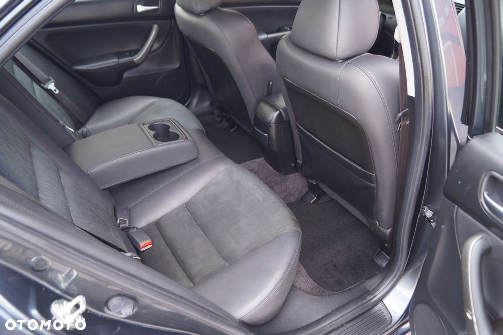Honda Accord 2.0 i Sport - 21