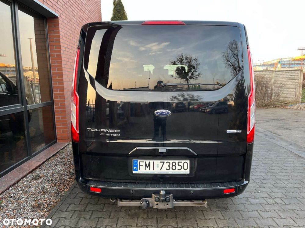 Ford Tourneo Custom - 6