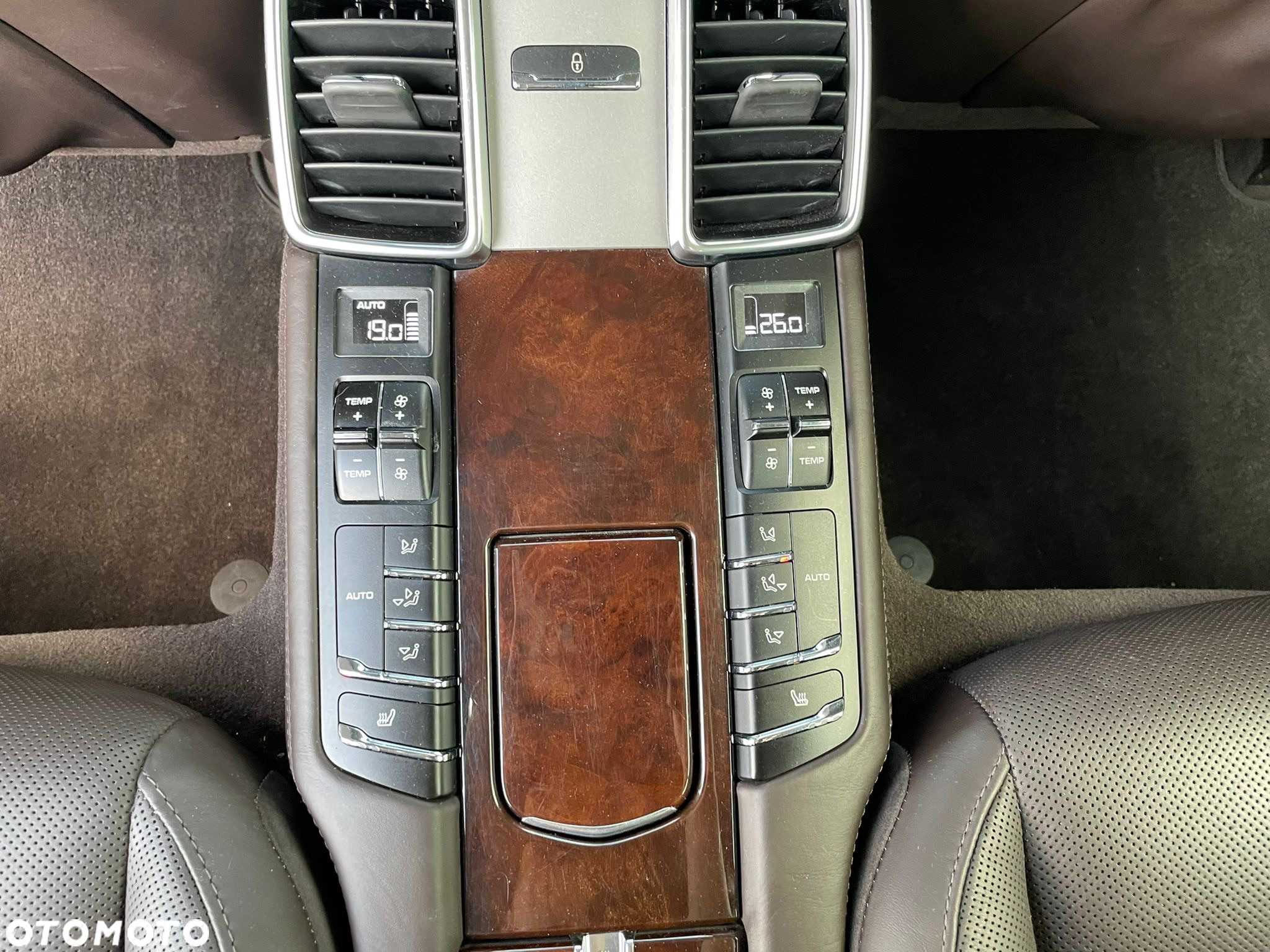 Porsche Panamera 4S - 17