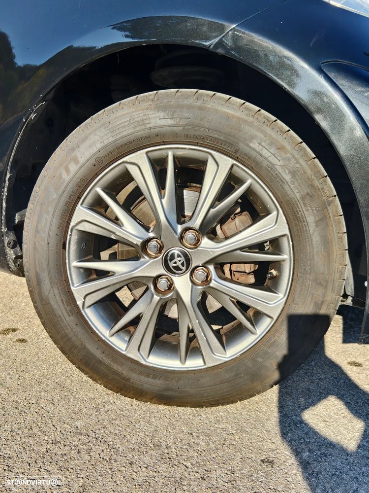 Toyota iQ 1.0 - 10