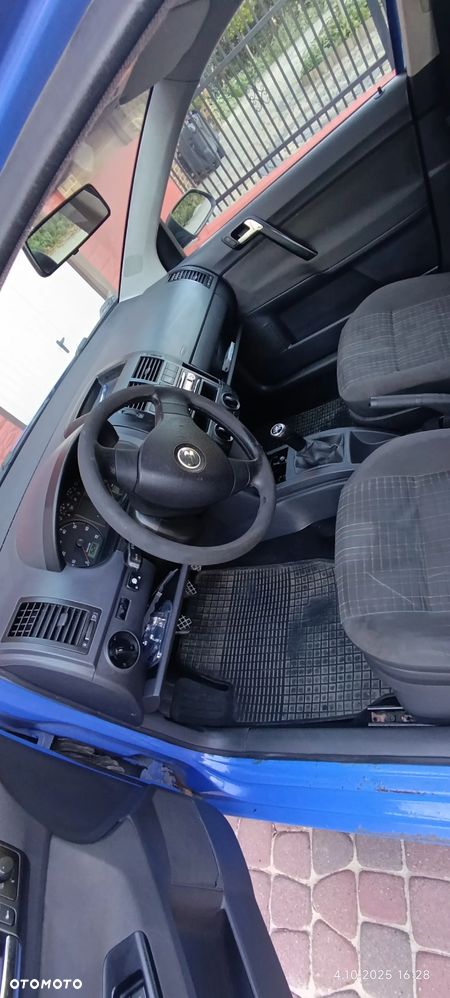 Volkswagen Polo - 4