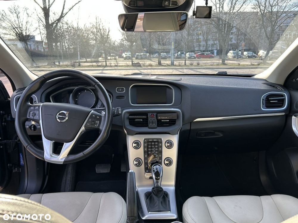 Volvo V40 D3 Drive-E Inscription - 11