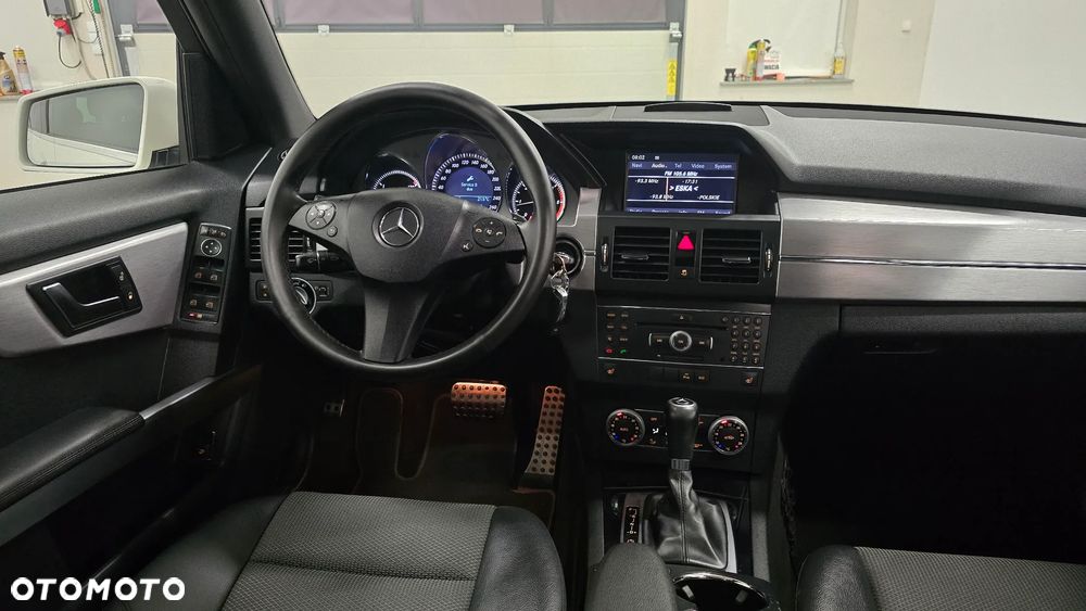 Mercedes-Benz GLK 220 CDI DPF BlueEFFICIENCY 7G-TRONIC - 8