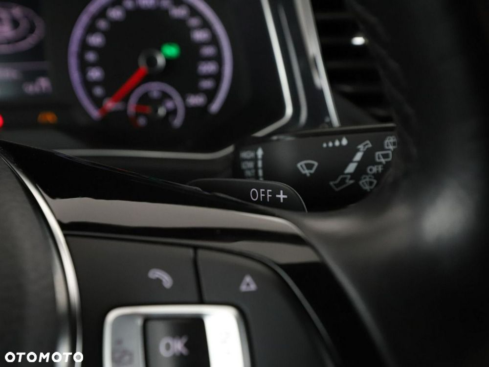 Volkswagen T-Roc 2.0 TDI SCR 4MOTION DSG Sport - 31
