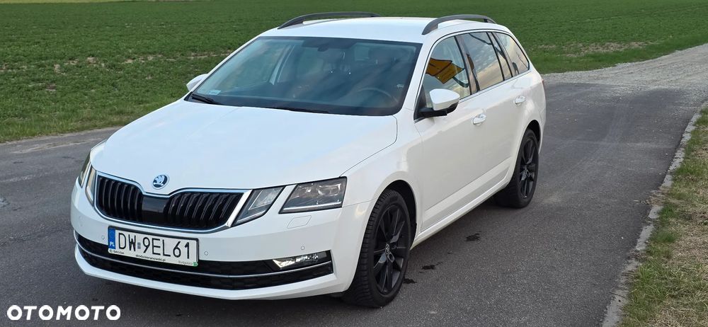 Skoda Octavia 1.6 TDI SCR Style DSG - 2