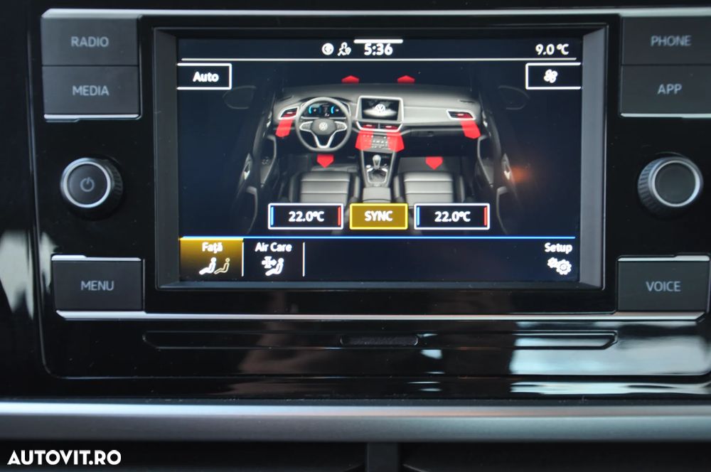 Volkswagen T-Roc - 21