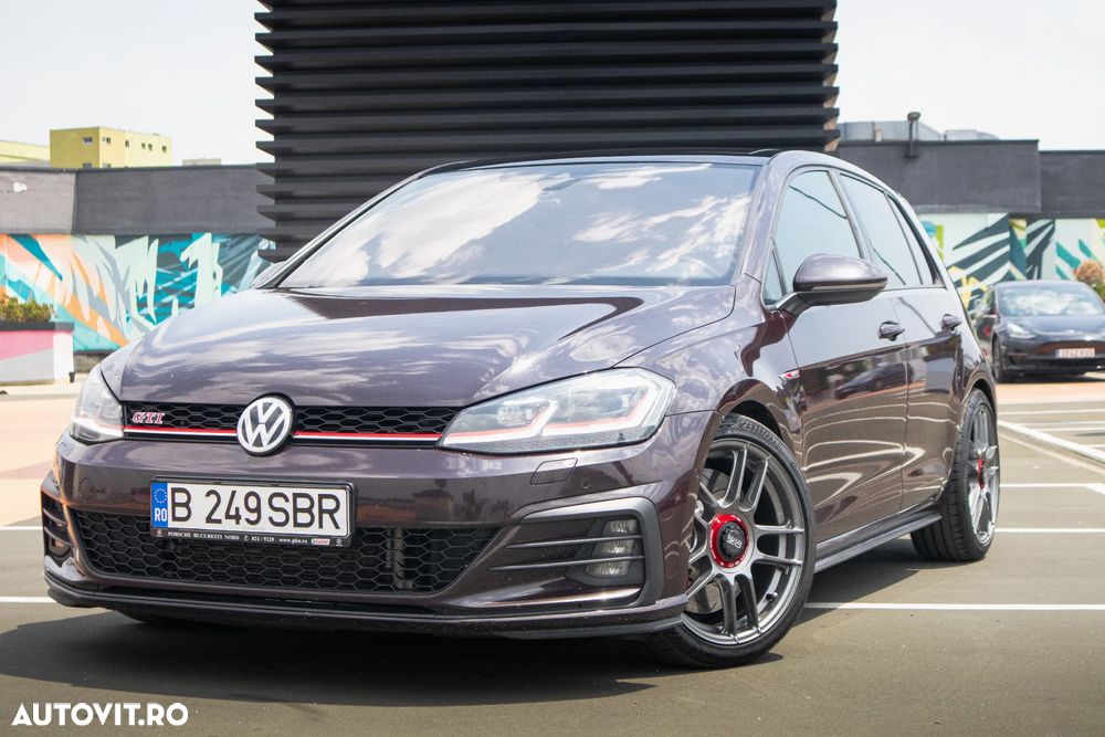 Volkswagen Golf GTI (BlueMotion Technology) DSG Performance - 23