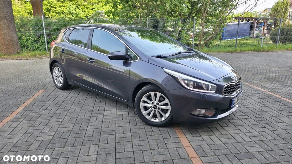 Kia Ceed 1.6 CRDi 136 ISG Spirit - 1