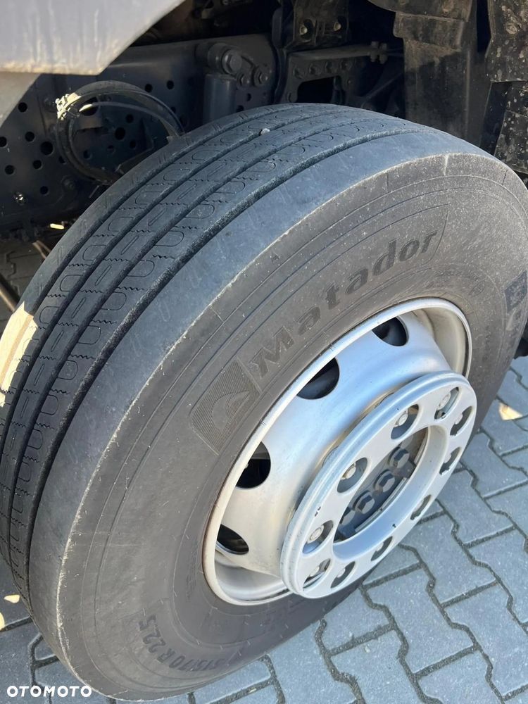 Mercedes-Benz 1845 L - 17