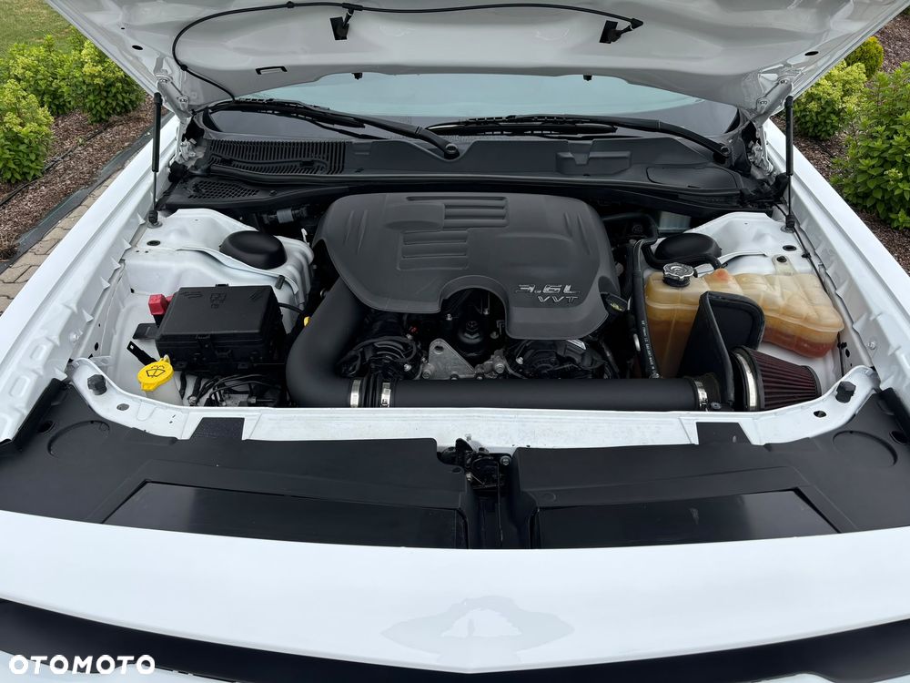 Dodge Challenger 3.6 SXT - 8
