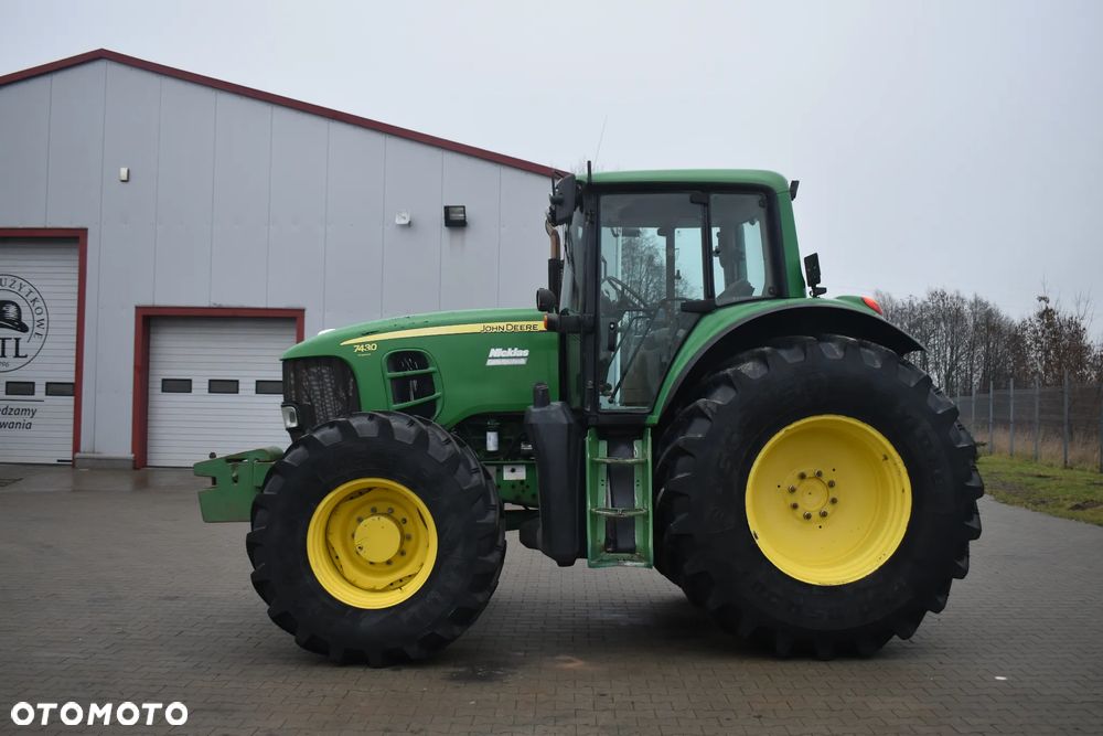 John Deere 7430 - 4