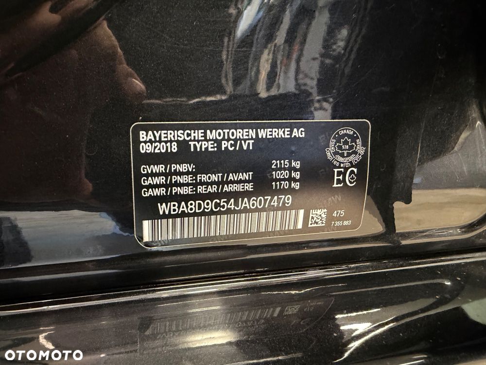BMW Seria 3 330i xDrive Edition M Sport Shadow - 35