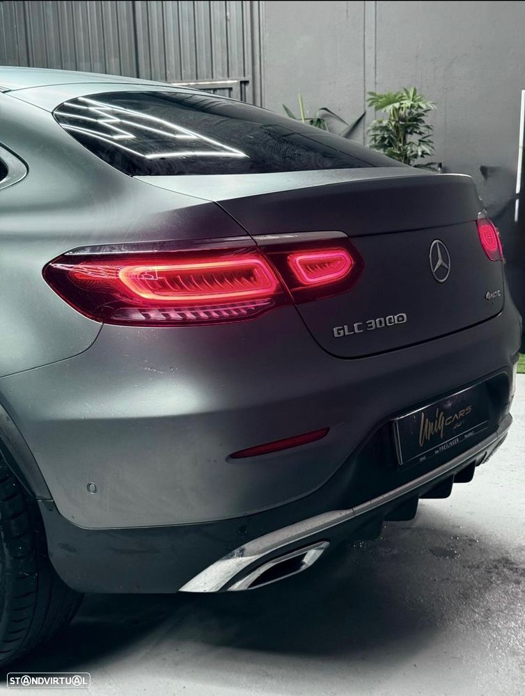 Mercedes-Benz GLC 300 de 4Matic 9G-TRONIC AMG Line - 12