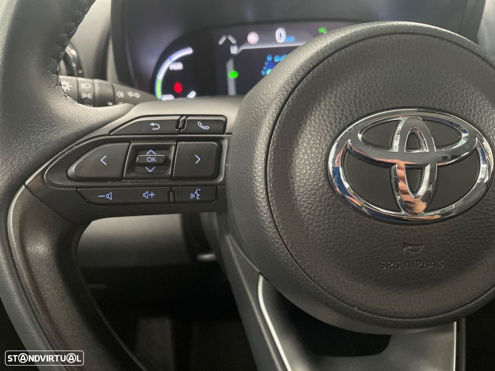 Toyota Yaris Cross 1.5 HDF Comfort Plus - 24