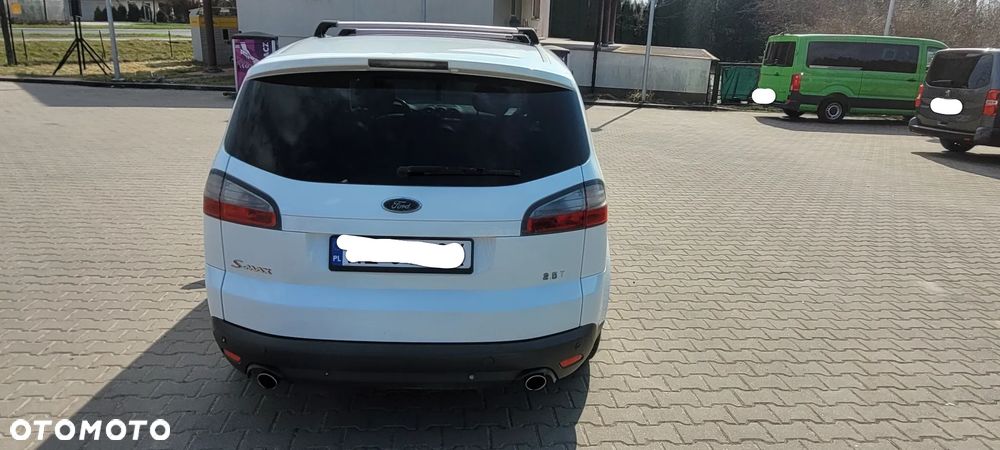 Ford S-Max 2.5 Titanium - 24