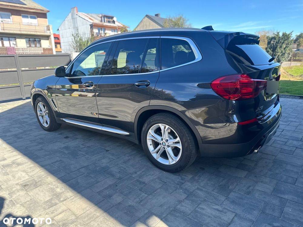 BMW X3 xDrive30i - 11