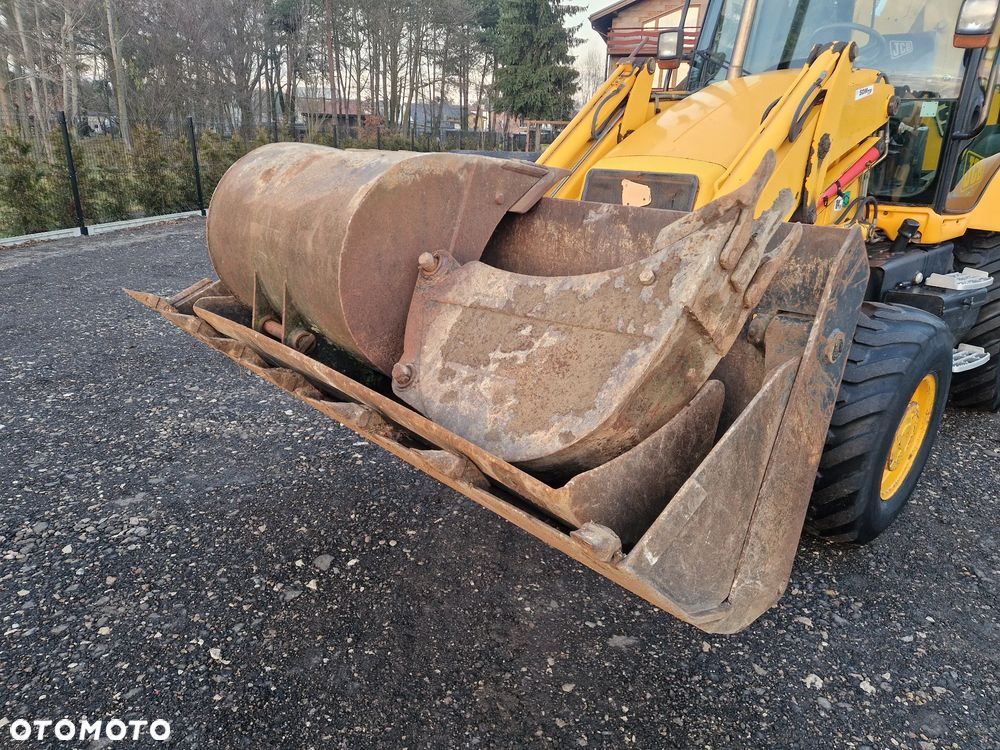 JCB 3CX - 6