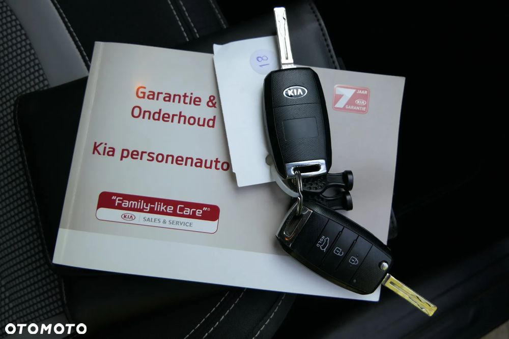 Kia Ceed 1.6 GDI L - 17