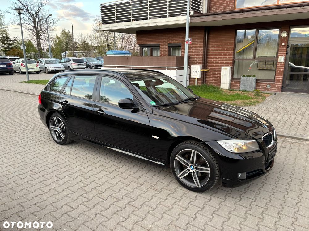 BMW Seria 3 318d - 20