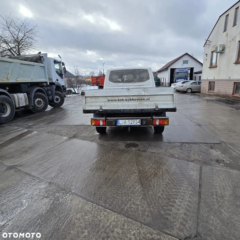 Volkswagen Transporter - 2