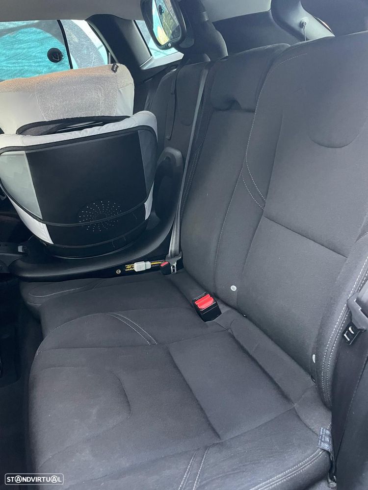 Volvo V40 2.0 D2 Kinetic Eco - 8