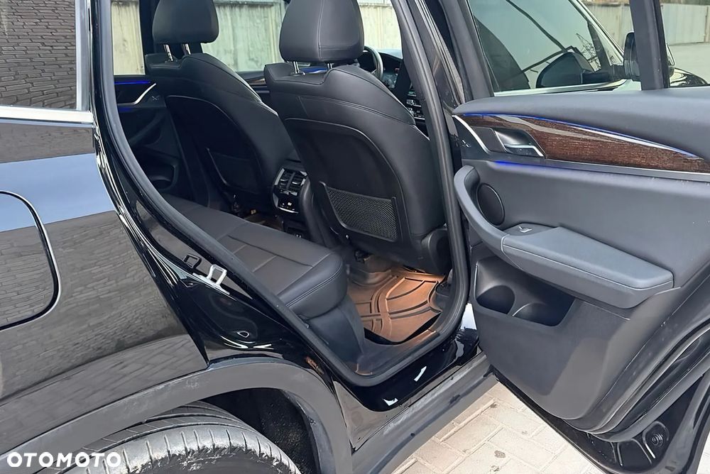 BMW X3 xDrive30i xLine - 16