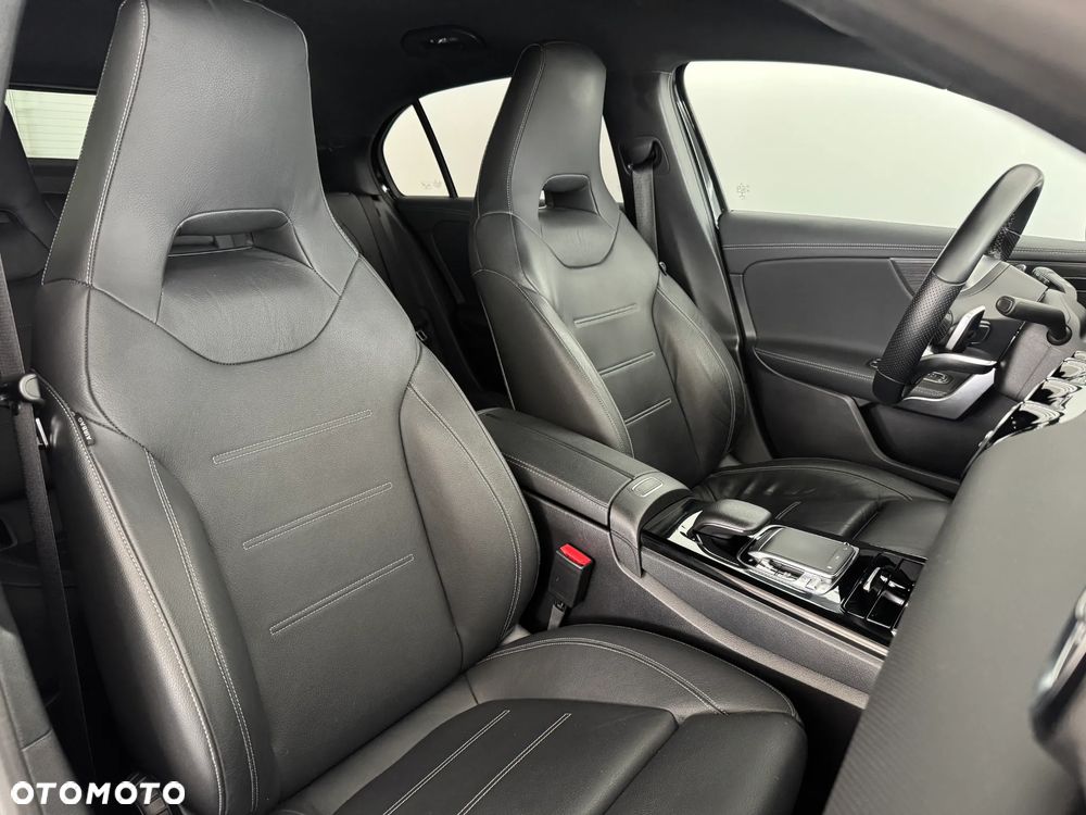 Mercedes-Benz Klasa A 250 4Matic 7G-DCT AMG Line - 23