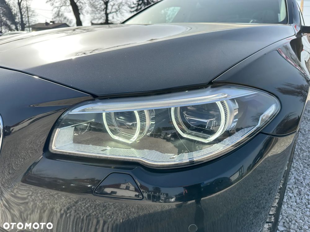 BMW Seria 5 530d xDrive Luxury Line - 40