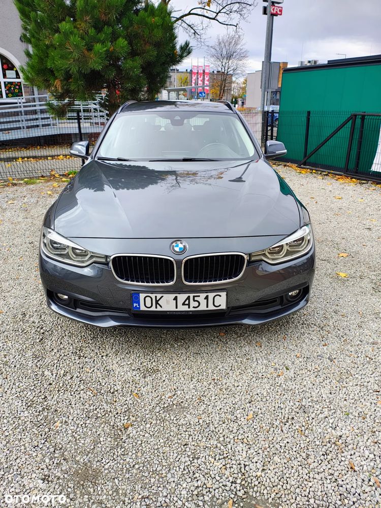 BMW Seria 3 318d - 3