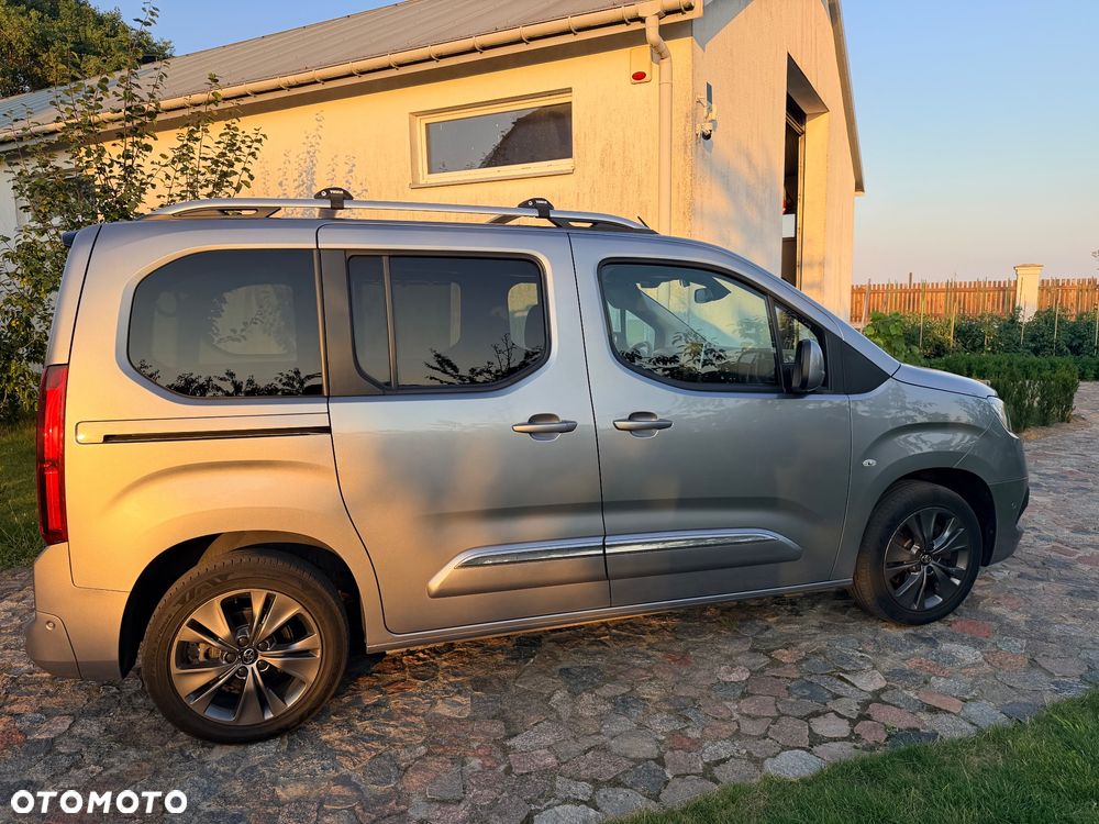 Toyota Proace City Verso 1.2 D-4T Family - 1