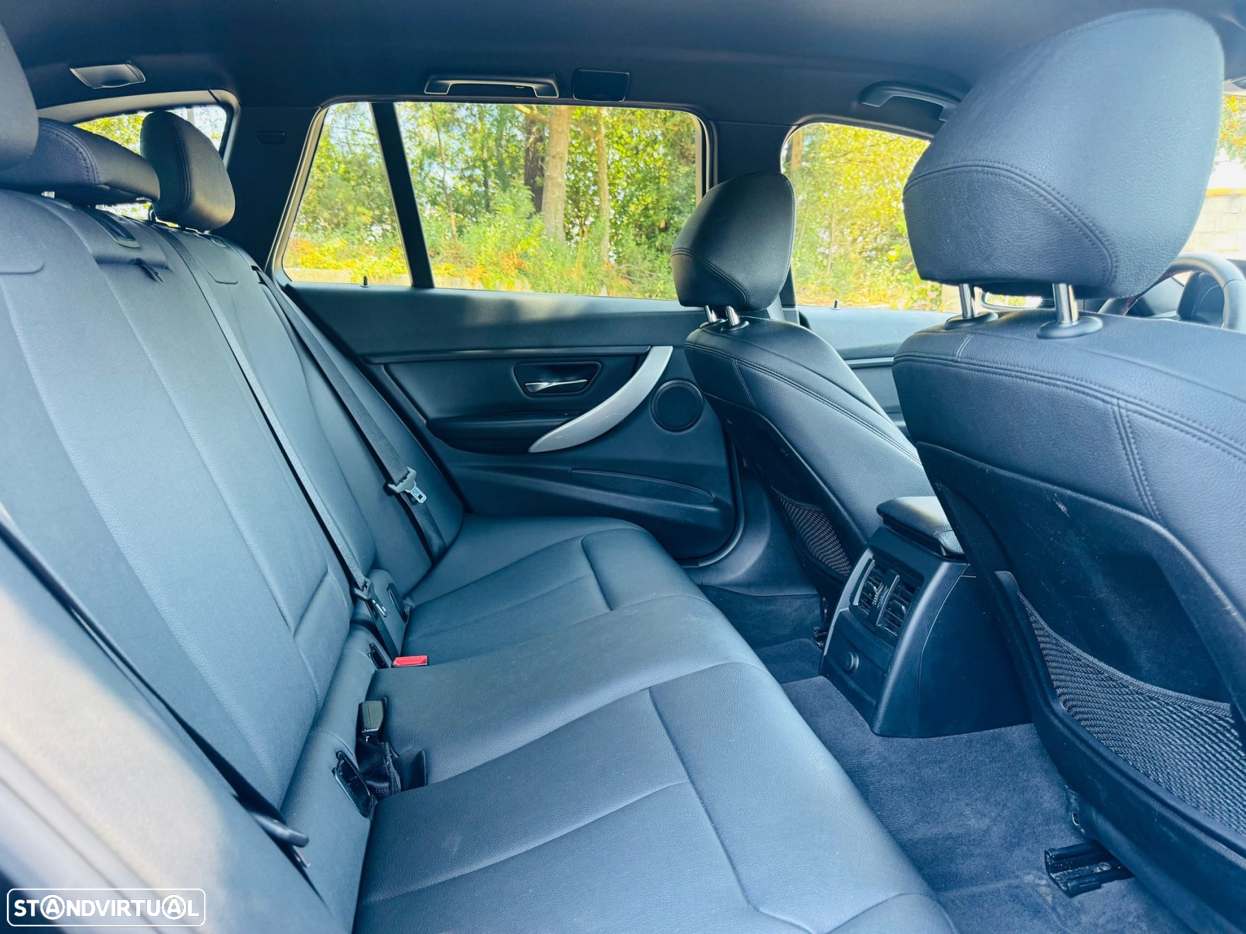 BMW 320 d Touring Pack M - 39