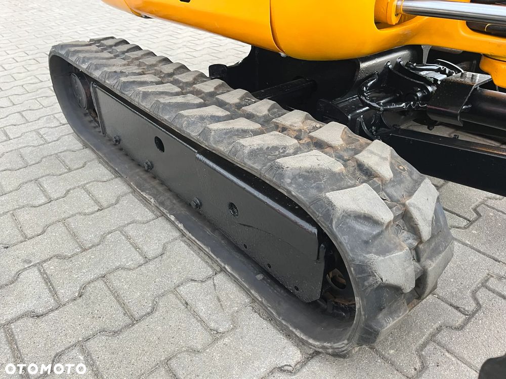 JCB 8018 CTS Gravemaster - 8