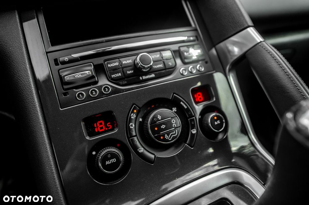 Peugeot 3008 THP 165 EAT6 Stop & Start Active - 31