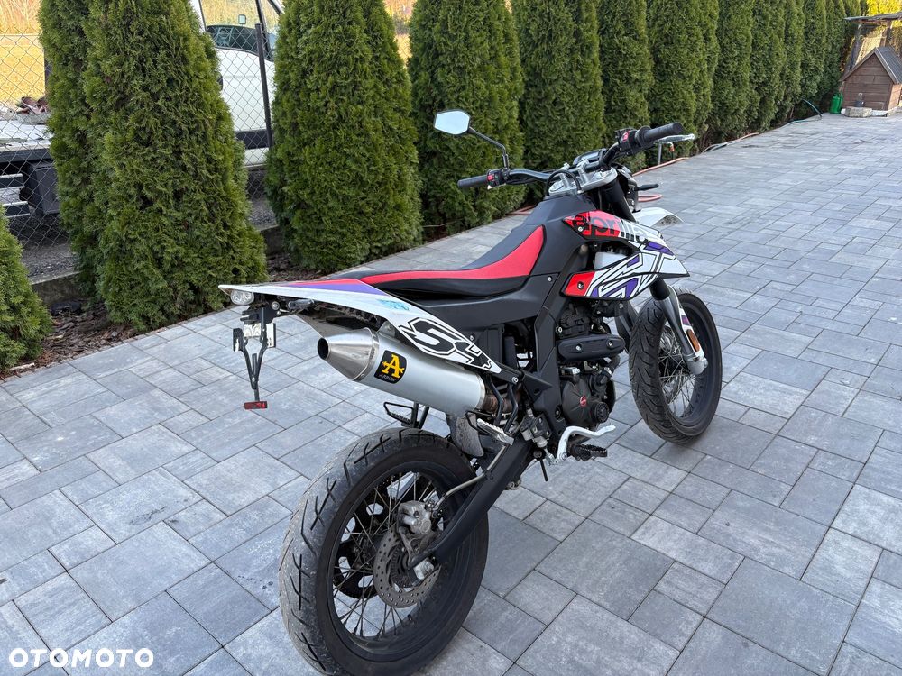 Aprilia SX - 5