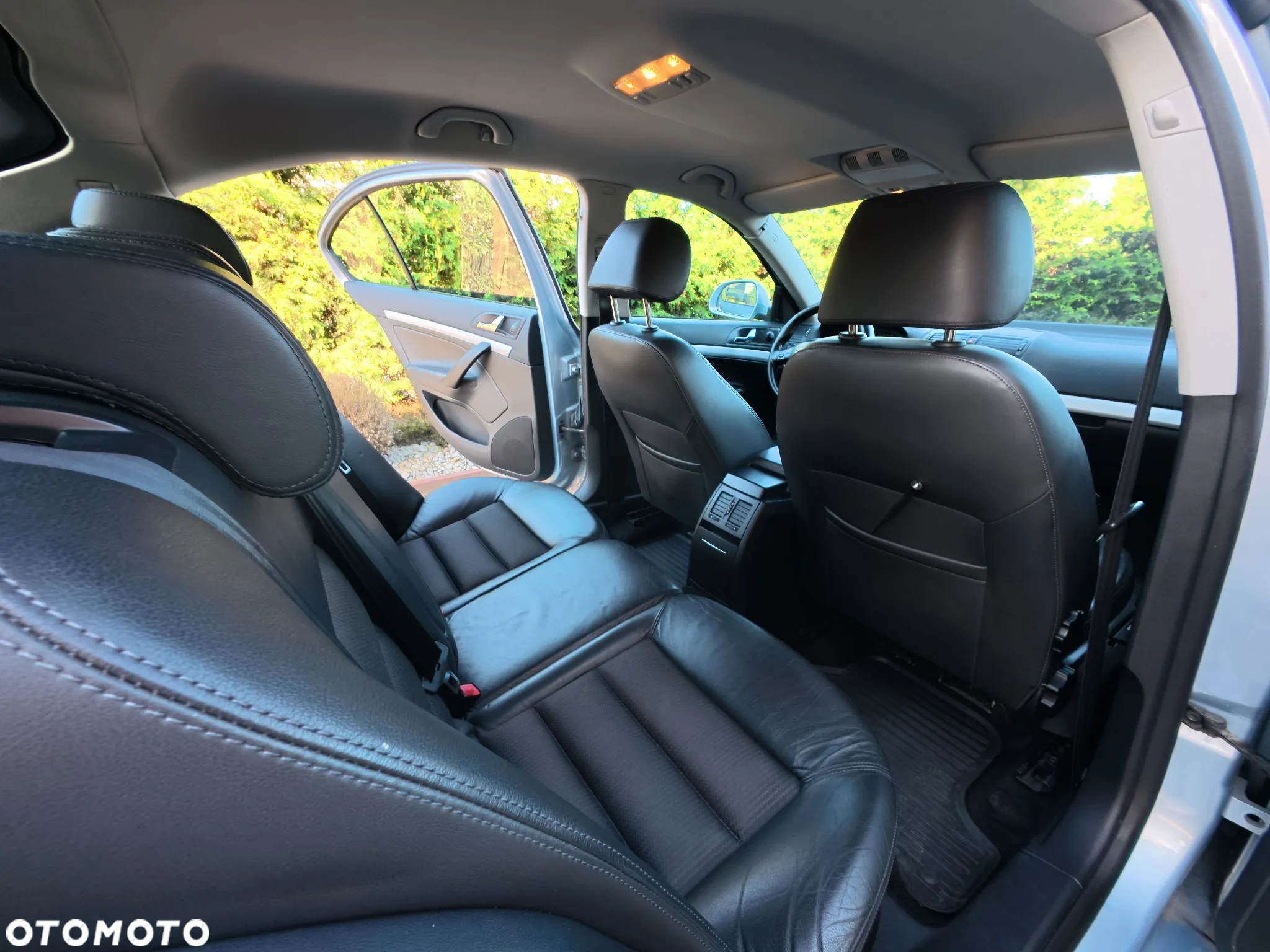 Skoda Octavia 1.8 TSI Ambiente DSG - 13