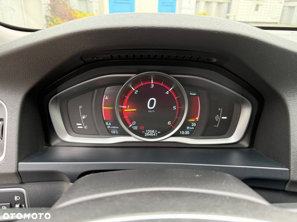 Volvo V60 D4 Drive-E Momentum - 9