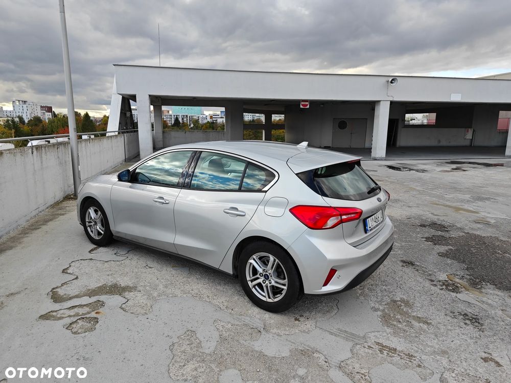 Ford Focus 1.0 EcoBoost Trend - 18