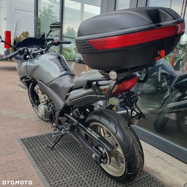 Honda CBF - 8