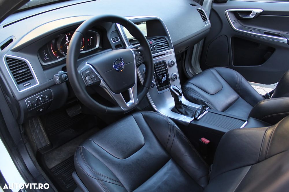 Volvo XC 60 D4 Geartronic Summum - 13