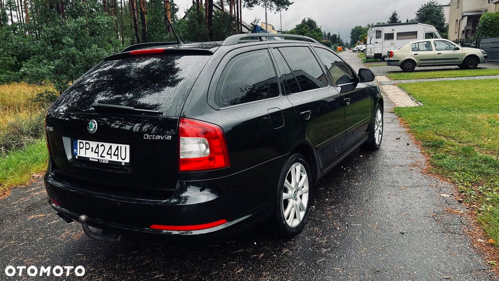 Skoda Octavia 2.0 TDI DPF RS DSG - 4
